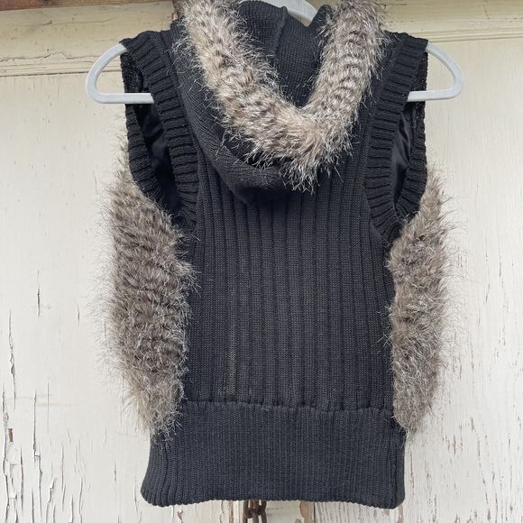 Beverly Hills Faux Fur Sweater Vest Women’s Size Large  Black Brown Hood - Picture 3 of 16